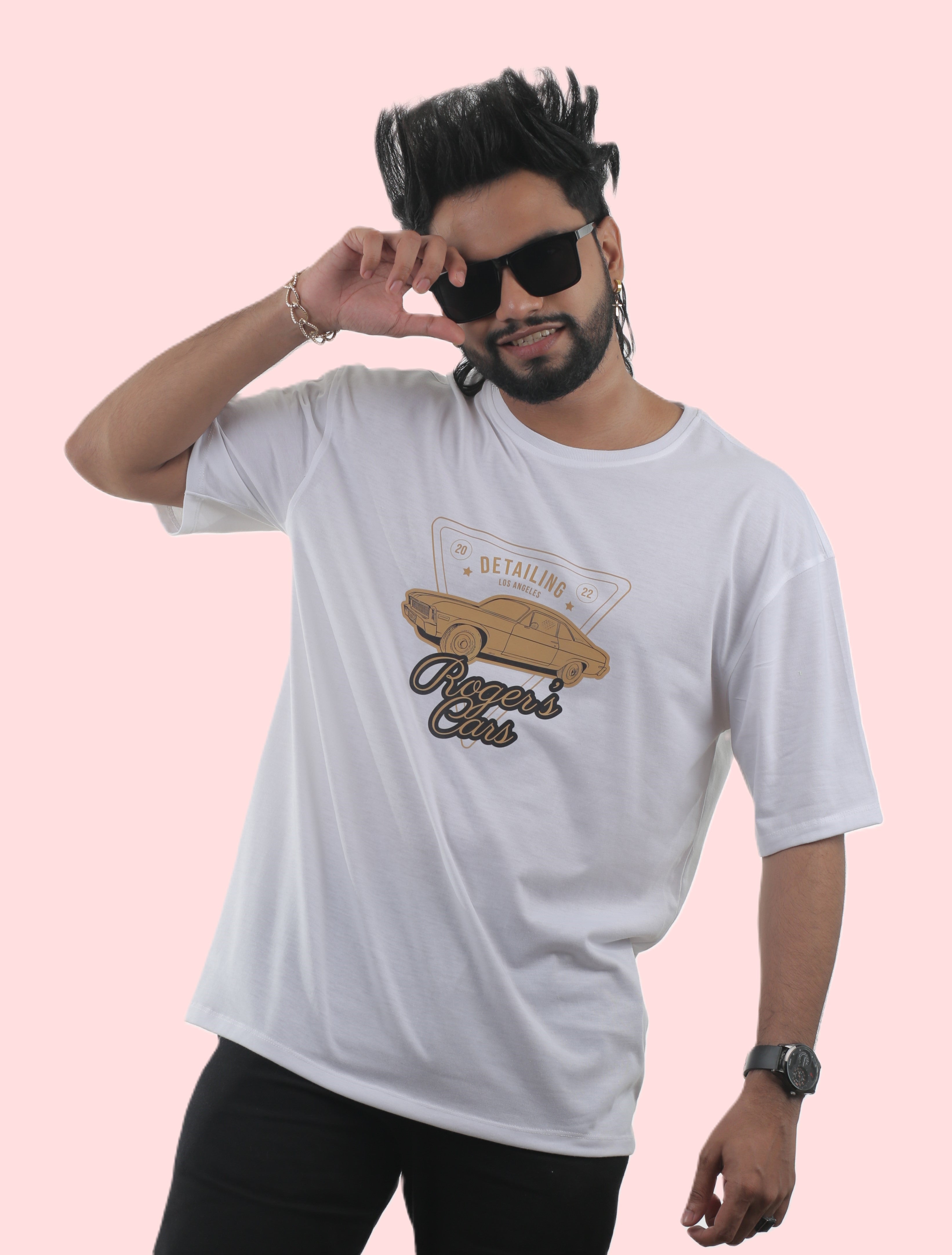 Roger’s Car Unisex Oversized Tee