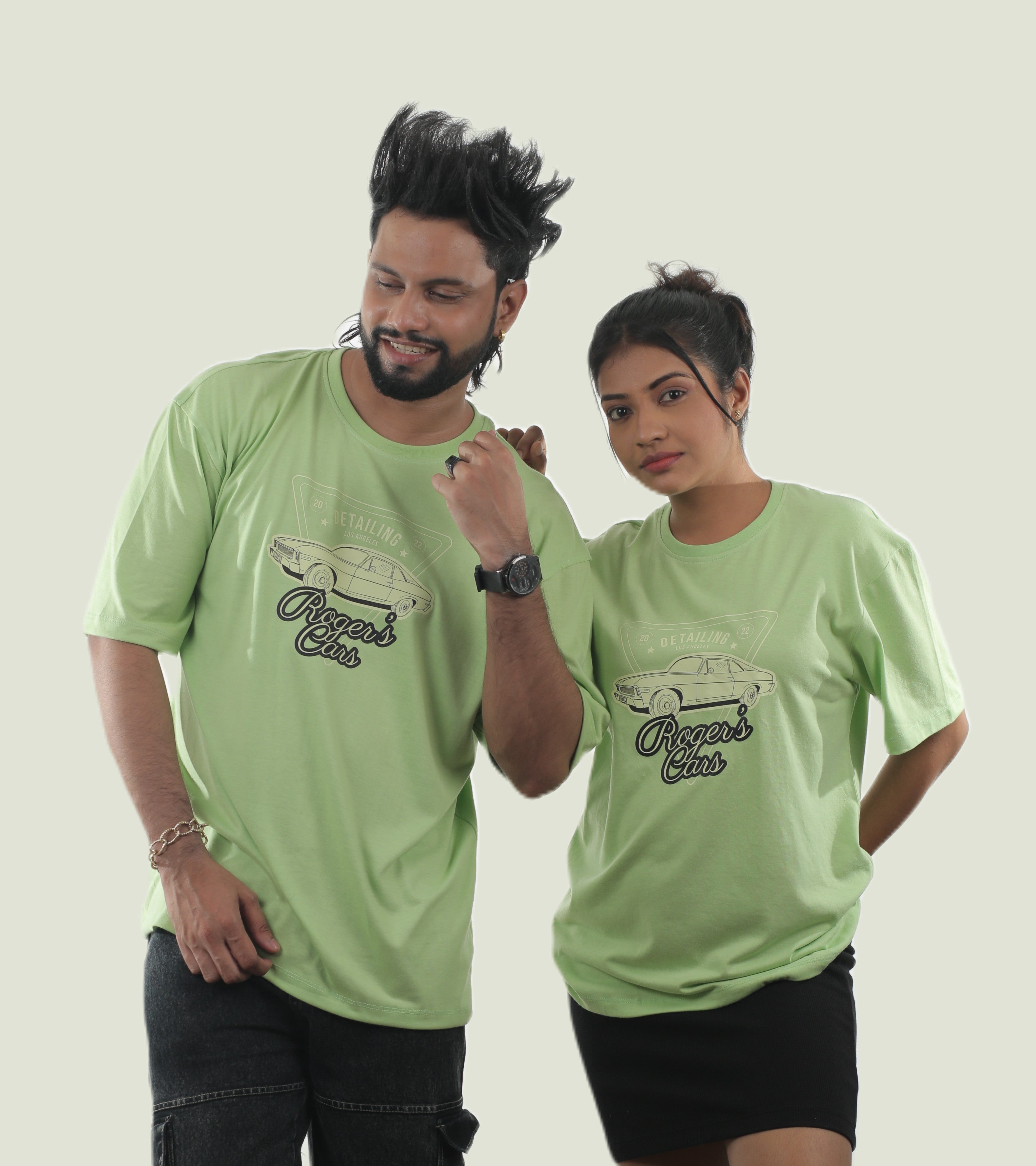 Roger’s Car Unisex Oversized Tee