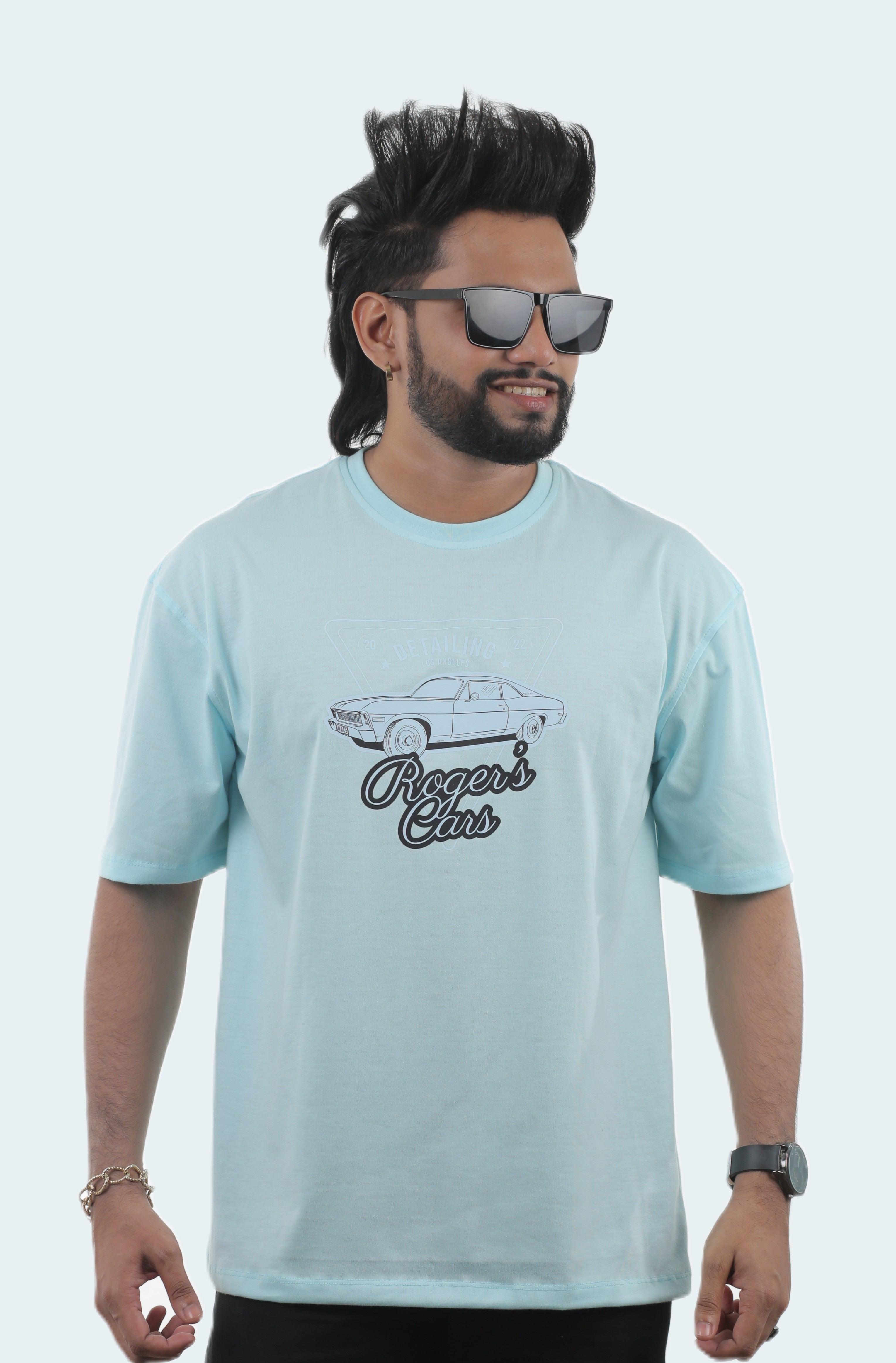 Roger’s Car Unisex Oversized Tee