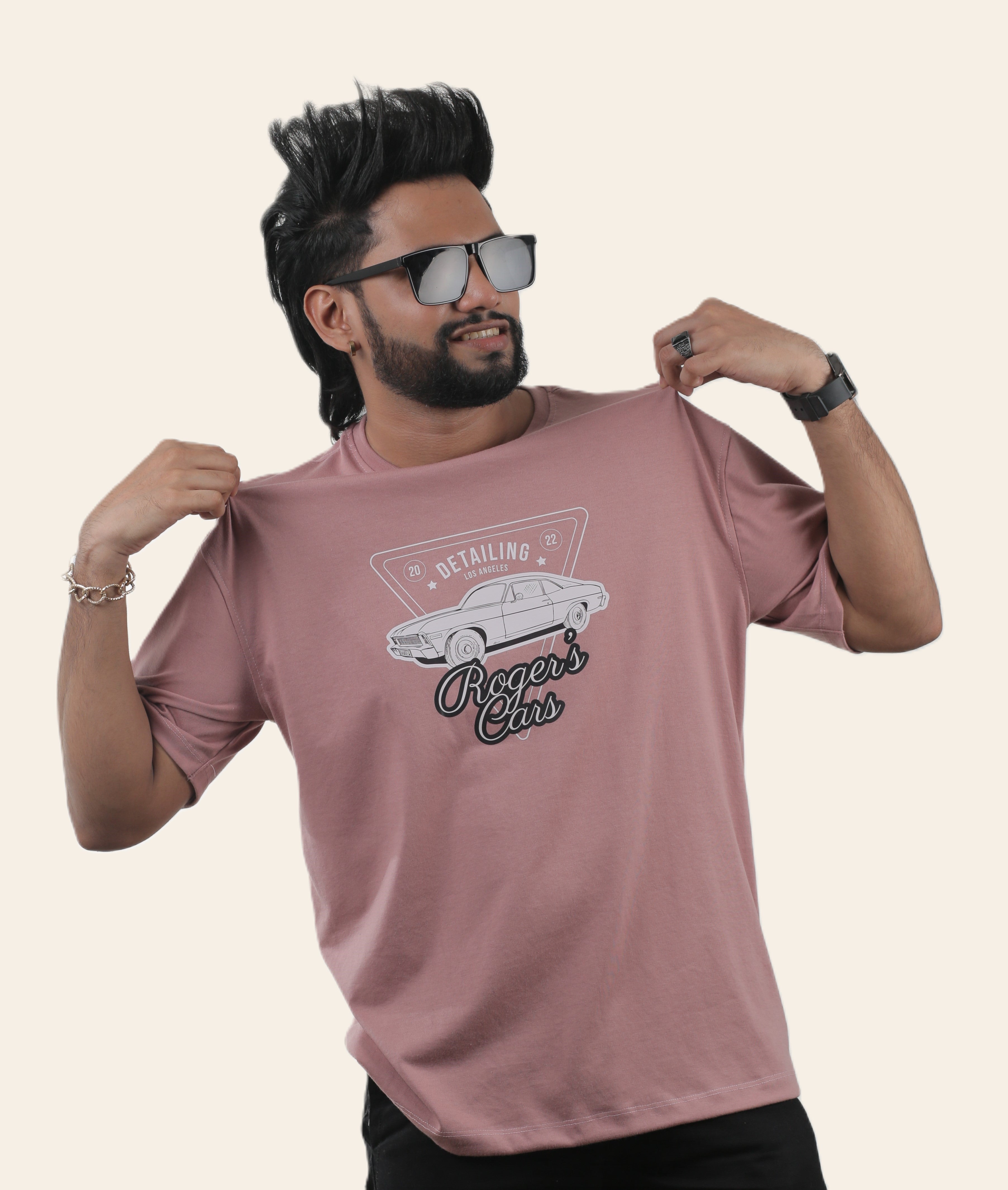 Roger’s Car Unisex Oversized Tee