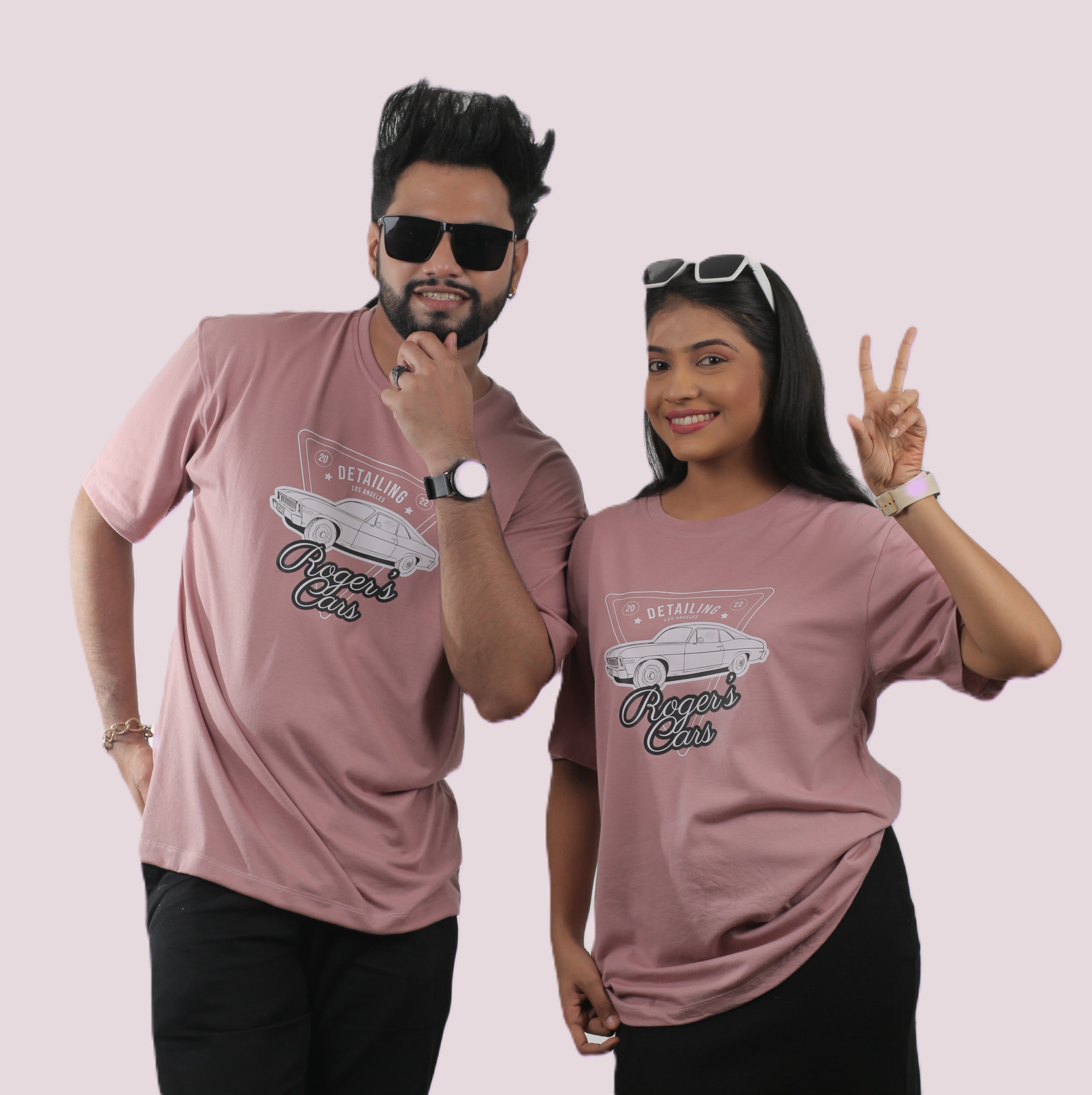 Roger’s Car Unisex Oversized Tee