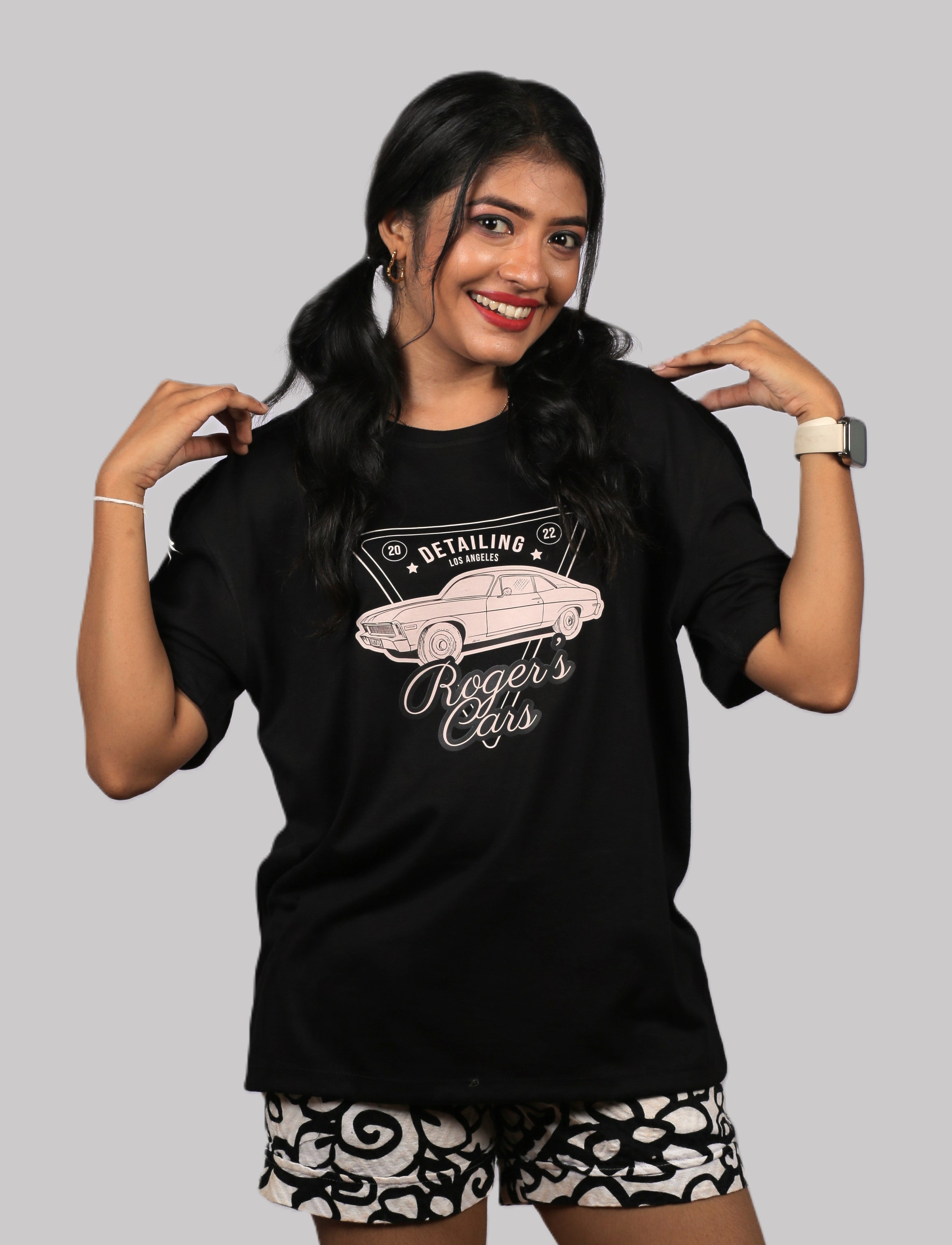 Roger’s Car Unisex Oversized Tee