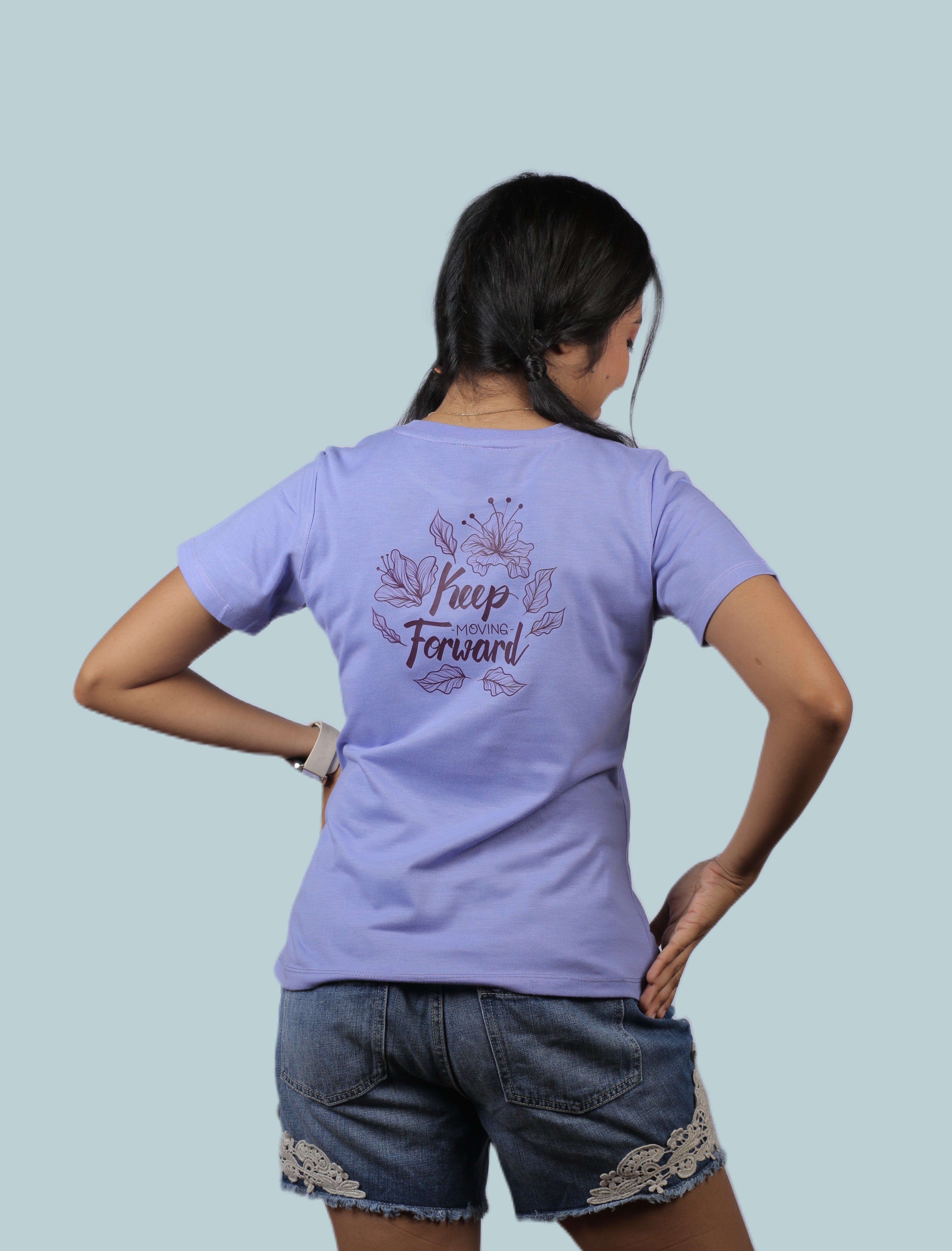 Keep Moving Forward Graphic Ladies Tee SMLR00006000