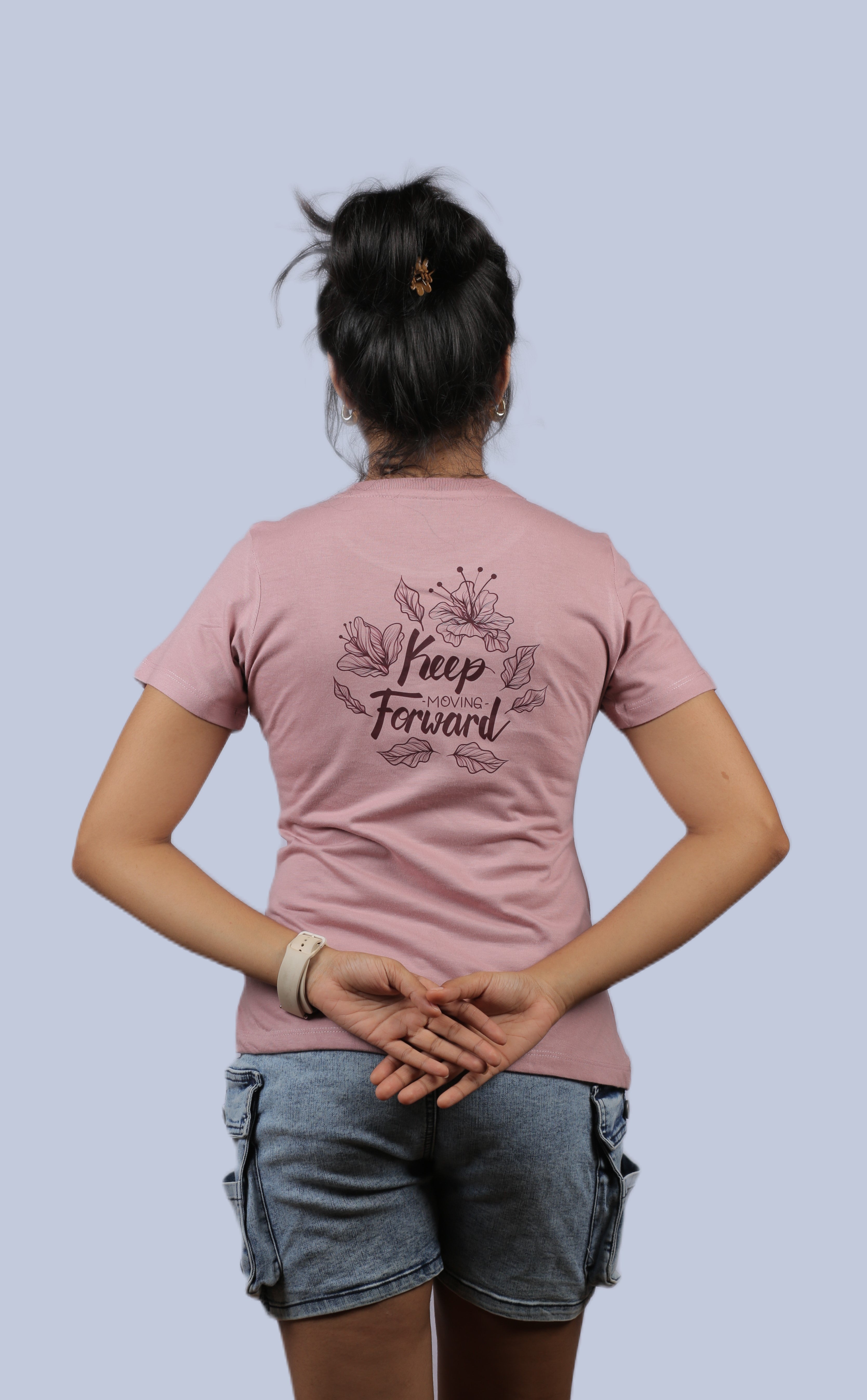 Keep Moving Forward Graphic Ladies Tee SMLR00006000
